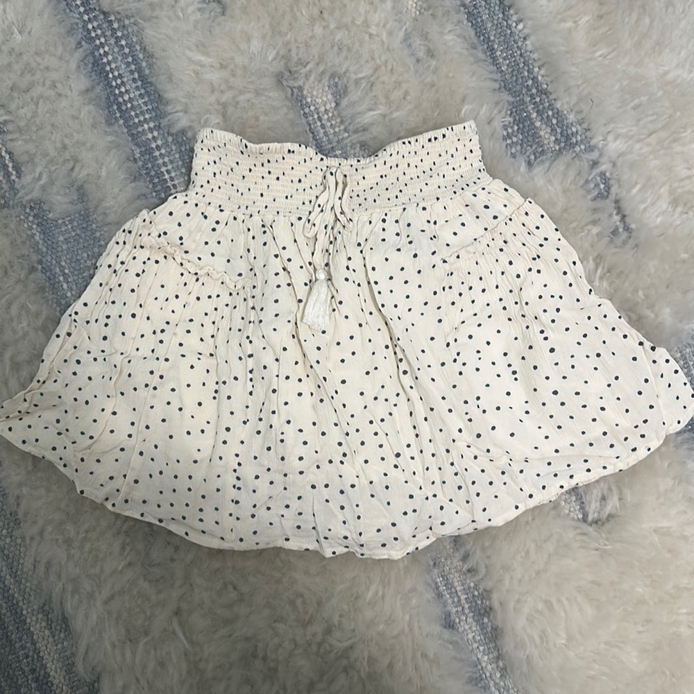 Cream with dots flowy skirt! From patrons of peace!